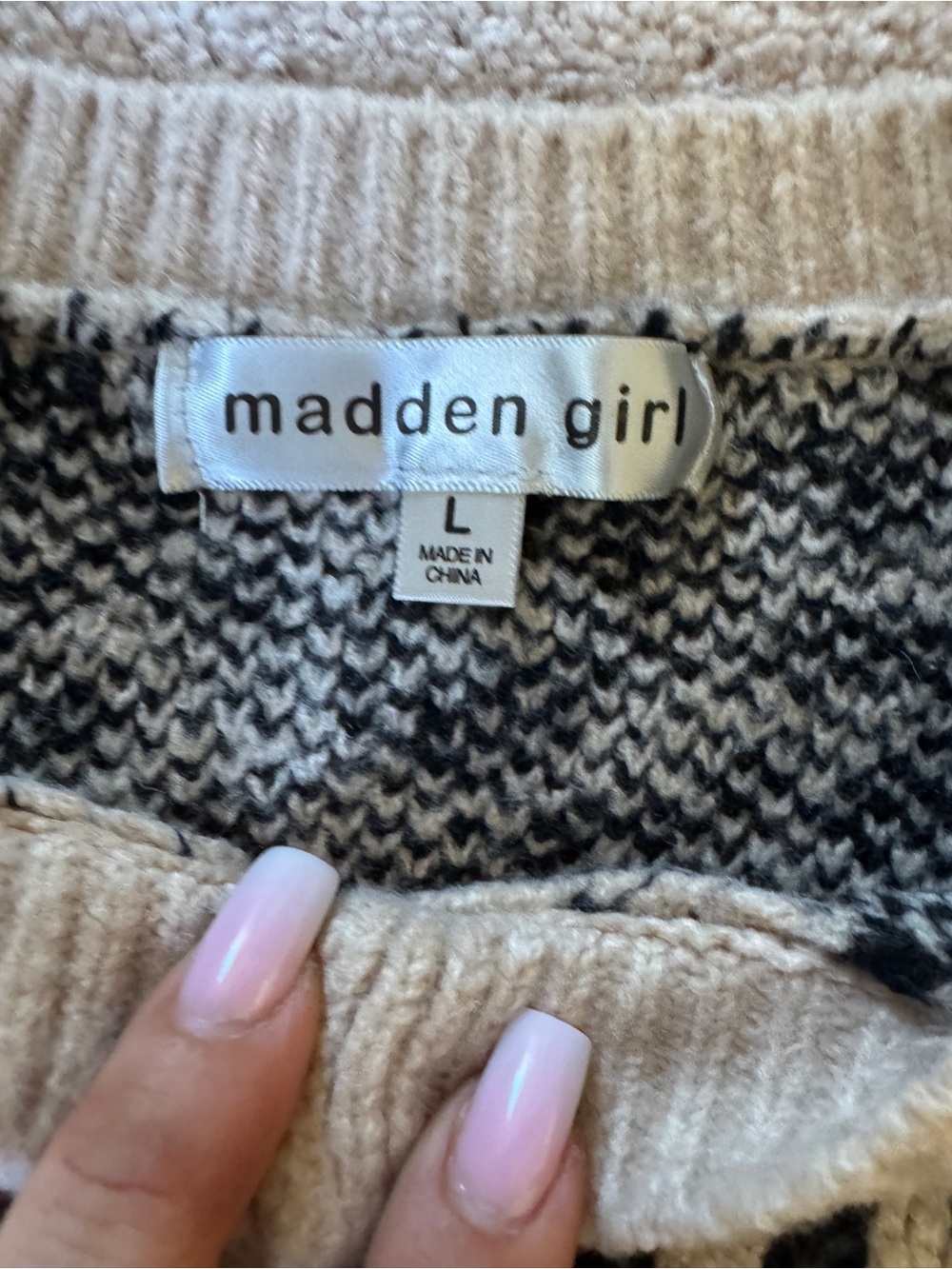 Madden Girl Leopard Print Cropped Cardigan Sweater - Picture 5 of 5